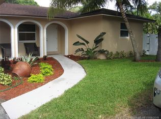 1760 SW 25th Ave, Fort Lauderdale, FL 33312