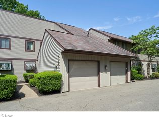 7821 Hills And Dales Rd NW APT D, Massillon, OH