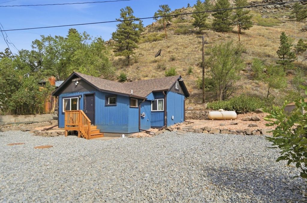 1521 W US Highway 34