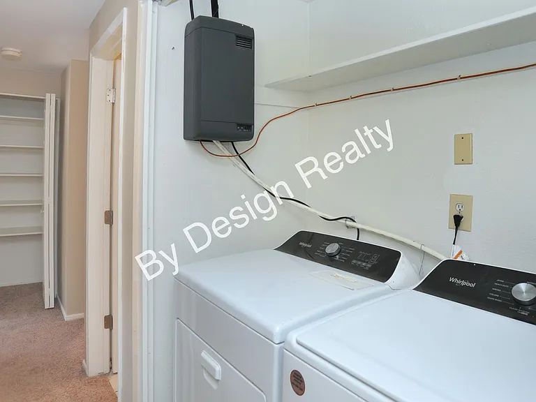 7230 N Ulene Pl — Photo 16