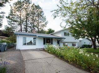 702 Oak Ct, La Grande, OR 97850