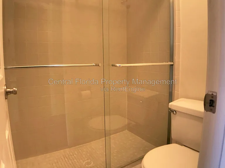 2404 Gallery View Dr — Photo 15