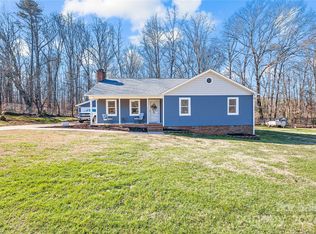 5709 Mingus Rd, Charlotte, NC 28216