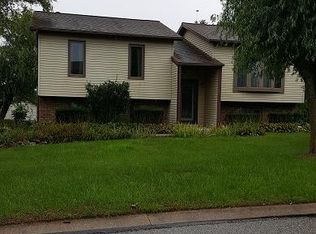 35 Colonial Dr, Hanover, PA 17331