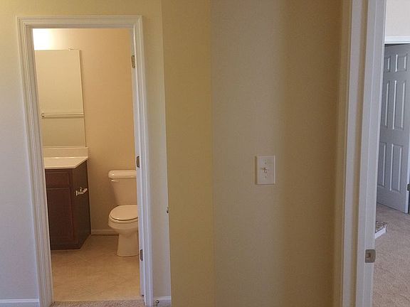 3rd image of 337 Paine St