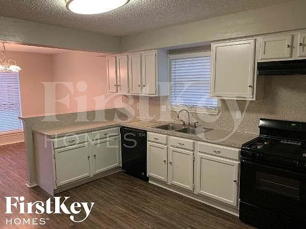 15511 Evergreen Grove Dr — Photo 11