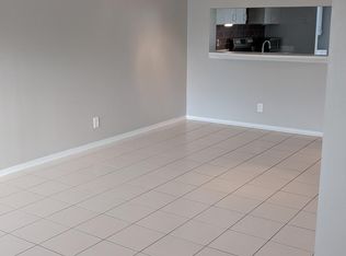 16719 Hemingway Dr, Fort Lauderdale, FL 33326