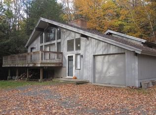 1301 Marsh Family Rd, White River Junction, VT 05001