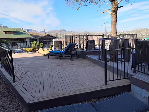 3rd image of 1533 Upson Dr