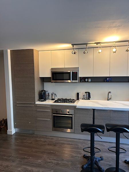 Burnaby Apartment for rent - 1 Bedroom — photo 9