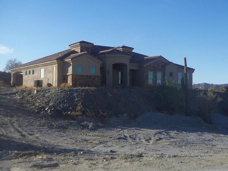 1st image of 28216 N Sandridge Dr