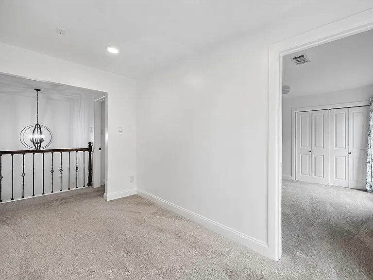 10602 Riverview Dr — Photo 32