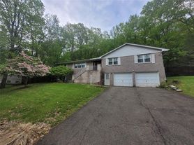 45 Kenilworth Rd, Binghamton, NY