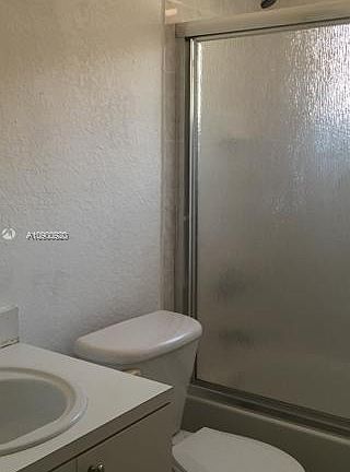 5th image of 1618 NW 38th St #B8