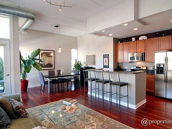 Kitchen/Living Room