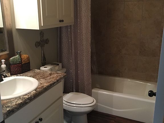 5th image of 2311 SW Avenue F
