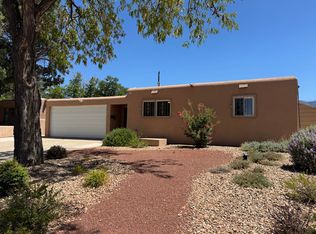 1824 Lester Dr NE, Albuquerque, NM 87112