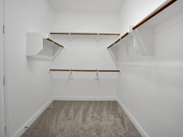 821 Field Xing — Photo 22