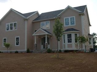 10 Carter Ln, Wilmington, MA 01887