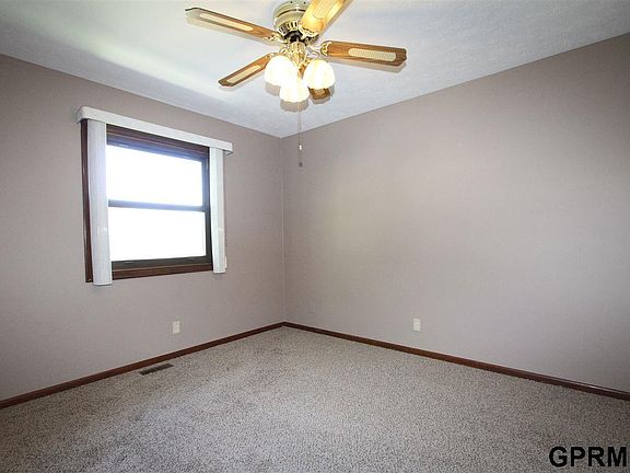 5th image of 5715 S 110th Cir