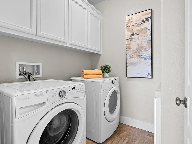 Laird Cir — Photo 34