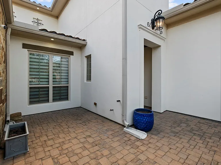 39 Quiet Vista Dr — Photo 4