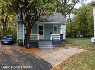 4151 Bluestone Rd, Cleveland Heights, OH 44121