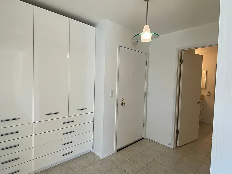 6 Admiral Dr #388 — Photo 3