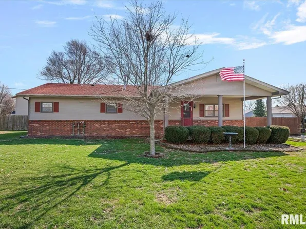 406 S Benton St, New Berlin, IL 62670