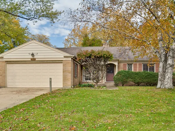 342 W Prospect Ave, Lake Bluff, IL 60044