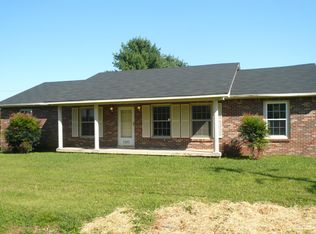 1100 Henley St, Decherd, TN 37324