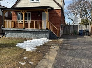 6 Valerie Rd #E04, Toronto, ON M1P 1E9