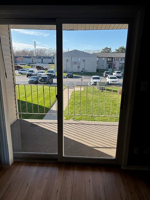 1 bed, 650 sqft, $1,200 — Photo 4