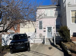 4231 Terrace St #B, Philadelphia, PA 19128