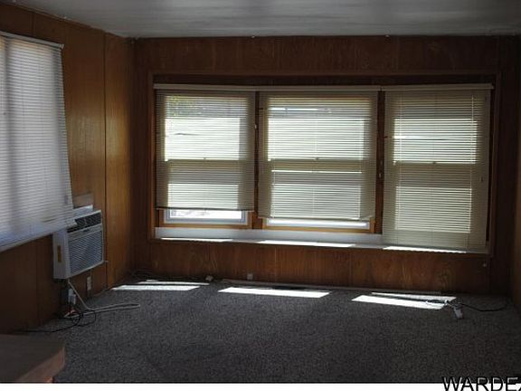 4th image of 10923 Captain Ln