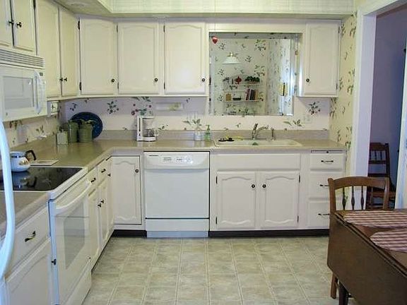 4th image of 602 S Mercer Ave APT 107