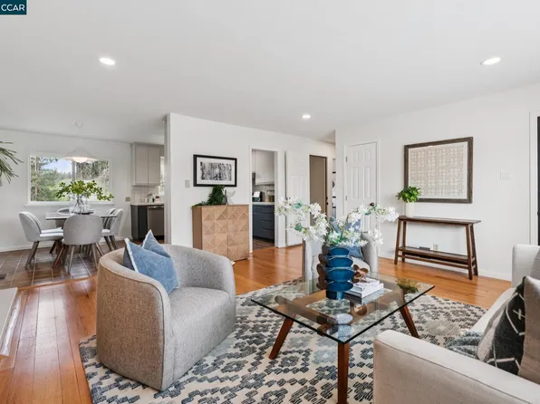 1315 El Curtola Blvd, Lafayette, CA 94549