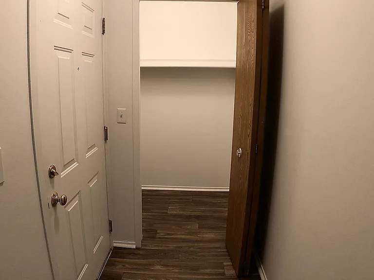 Prentiss Pointe Apartments — Photo 329