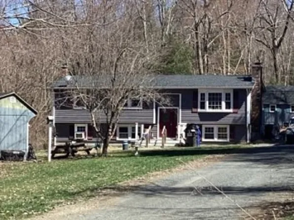 41 Dressel Ave, Belchertown, MA 01007