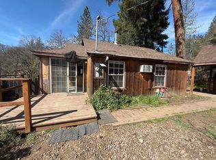 7422 Rogue River Dr, Shady Cove, OR 97539