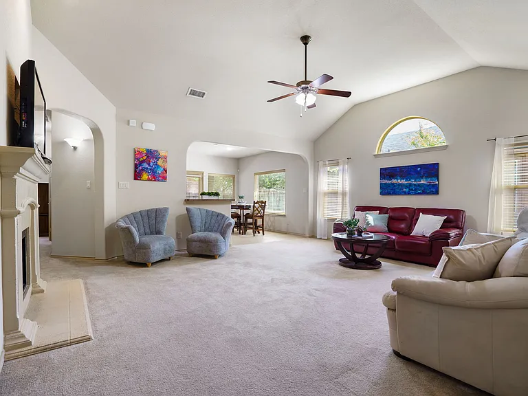 11004 Hawks Landing Rd — Photo 6