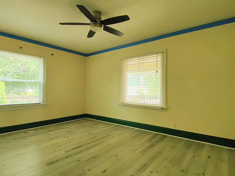 2147 SE 112th Ave — Photo 23