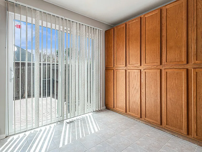 4379 W Ponds Cir — Photo 3