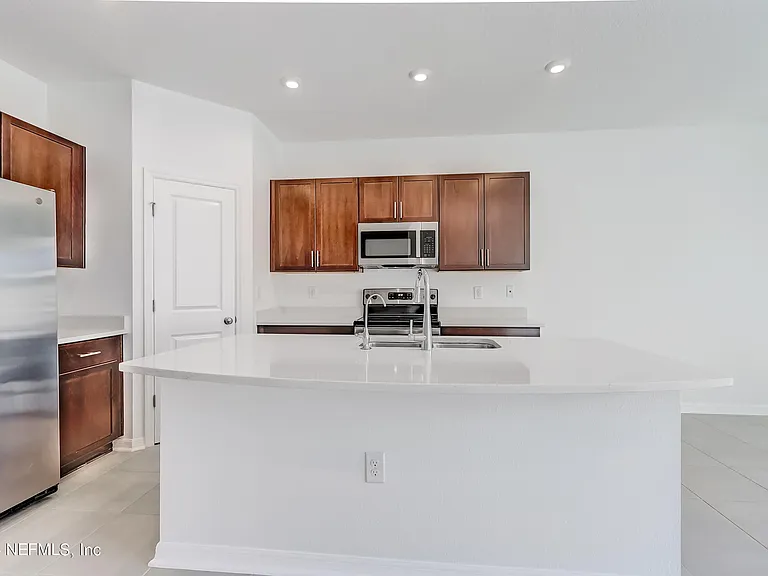 13115 Annies Walk Dr — Photo 10