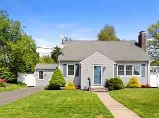 43 Dorothy Rd, Manchester, CT 06042
