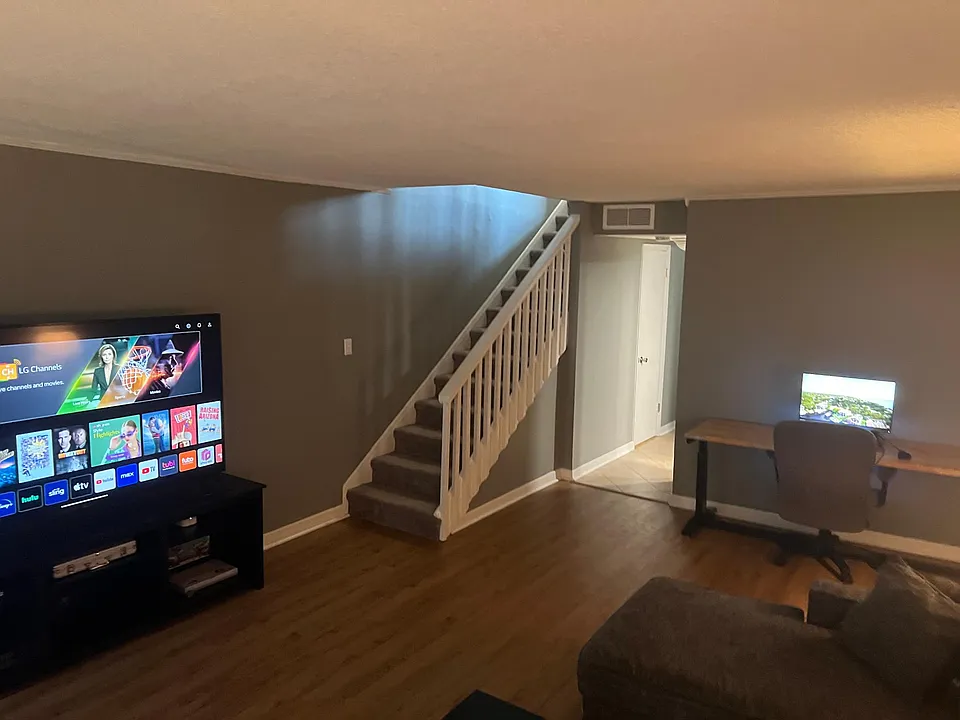 108 Clocktower Dr