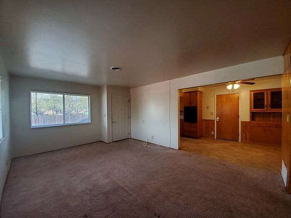 2nd image of 5604 Cypress Ave