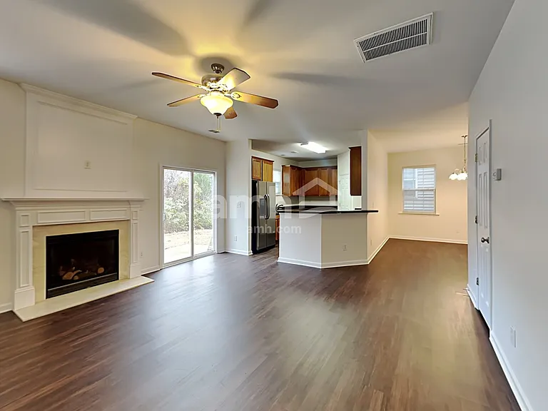 5116 Abercromby St — Photo 8