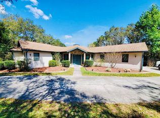 585 E Foresthill Pl, Hernando, FL 34442