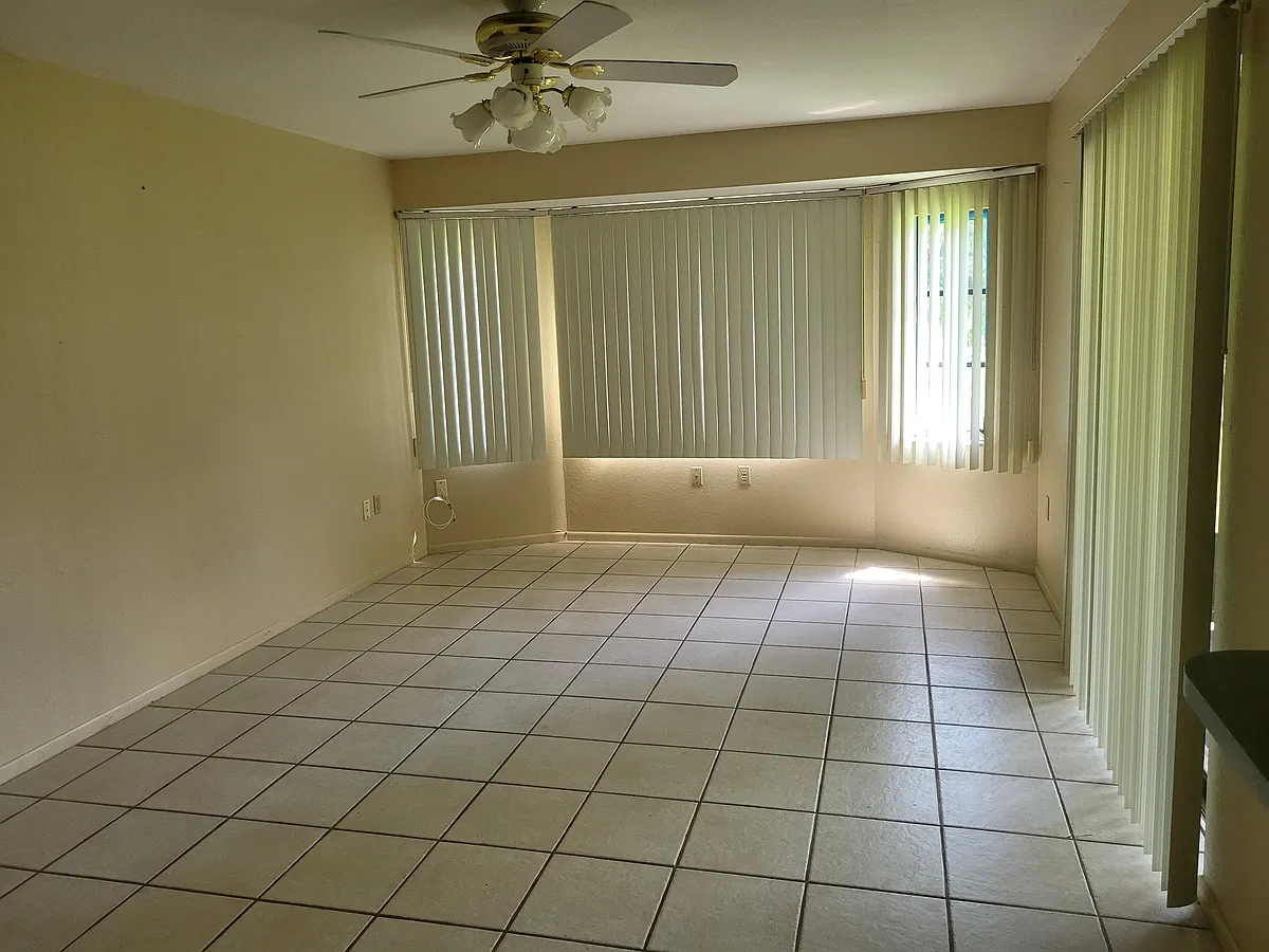 Dining Room - 23281 Abrade Ave